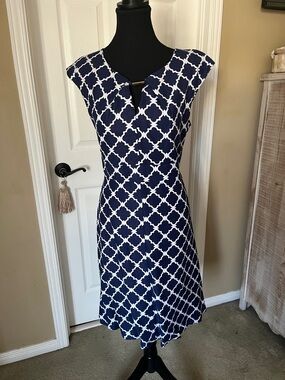 Women's Navy and White Geometric Midi Dress with V-Notch